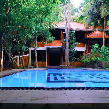 Hotel Araliya Villa バラピティヤ エクステリア 写真