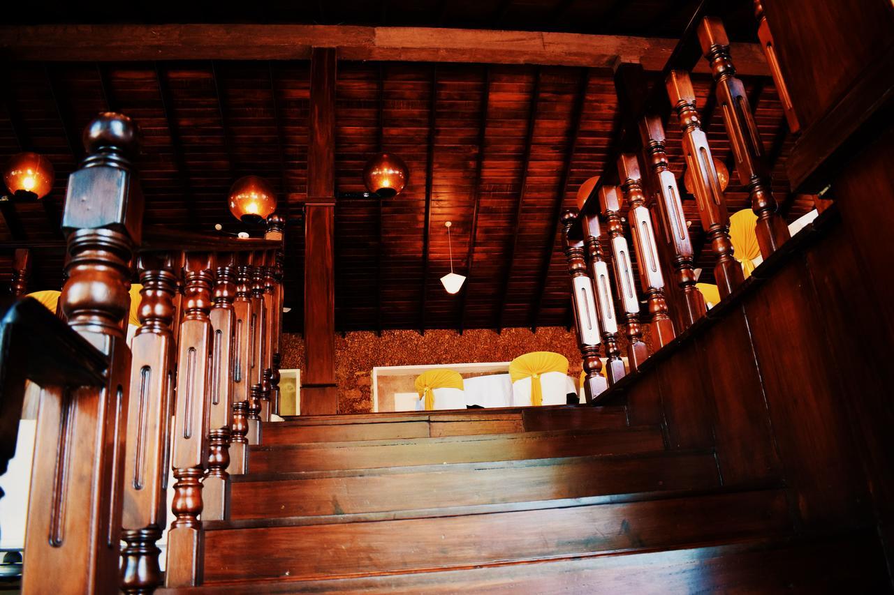 Hotel Araliya Villa バラピティヤ エクステリア 写真